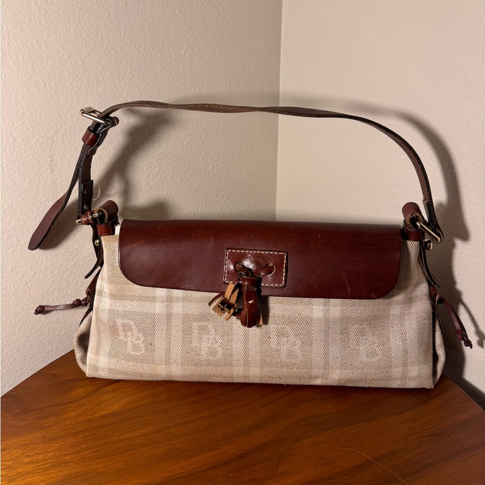 Vintage Dooney & Bourke Medium Flap Tassel Bag
